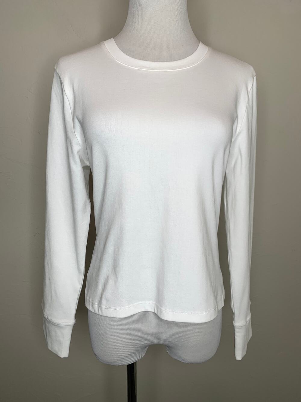 White Long Sleeve Classic T Shirt Size Medium